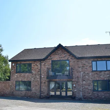 Lakeview House 2x Hot Tub & Games * York