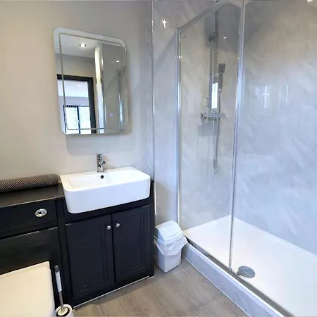 Lakeview House 2x Hot Tub & Games Holiday home *