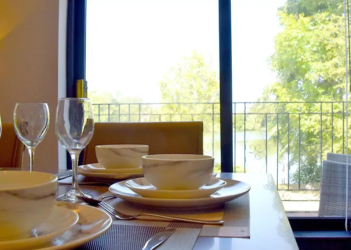 Lakeview House 2x Hot Tub & Games Сasa de vacaciones