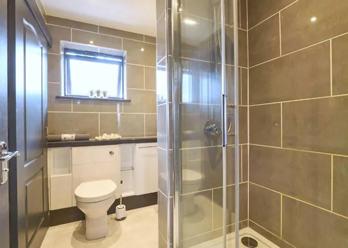 Lakeview House 2x Hot Tub & Games