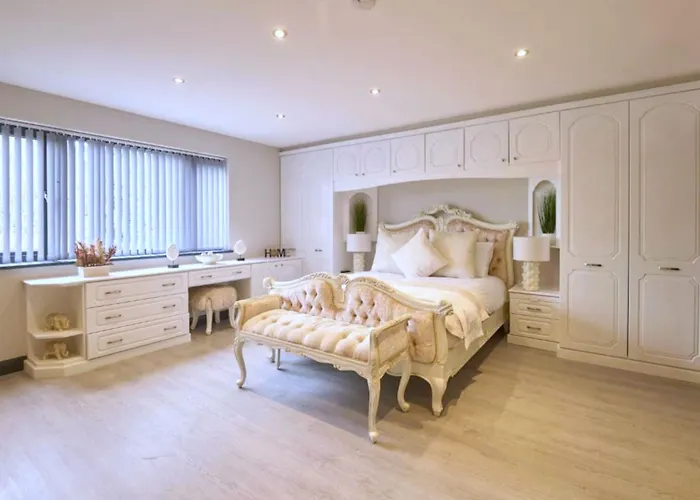 Lakeview House 2x Hot Tub & Games Hébergement de vacances