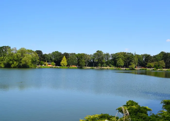 Lakeview House 2x Hot Tub & Games