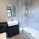 Lakeview House 2x Hot Tub & Games Vakantiehuis *