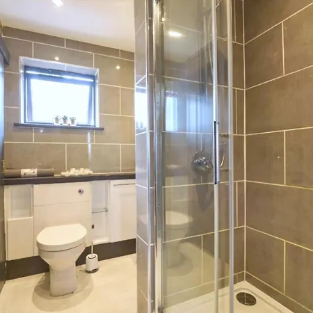 Lakeview House 2x Hot Tub & Games