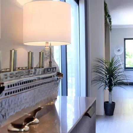 Vakantiehuis Lakeview House 2x Hot Tub & Games York